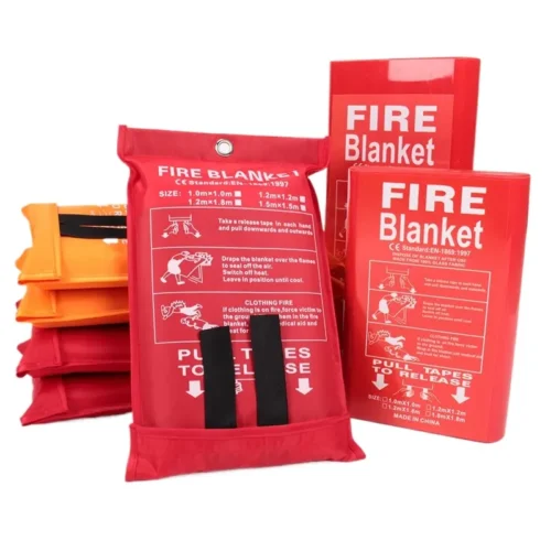 Fiberglass fire blankets are fabrics that have been specially woven from materials such as fiberglass to provide afunction of isolating heat and flame. Fight the oil pan fire or cover it to escape. The fire blanket is a very soft firefightincimplement. it has the characteristics of fireproof and heat insulation. in the initial stage of the fire, the fire can beextinguished at the fastest speed to control the spread of the disaster. it can also be used as a protective item for atimely escape. As long as the blanket is wrapped around the body, the human body can be well protected.